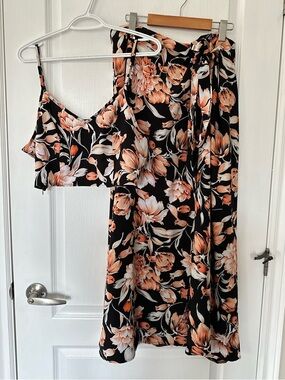NWOT Floral Two Piece Set Crop Top & High Waisted Wrap Skirt Boho Tropical Muted